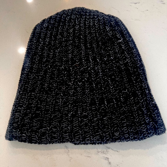 ❤️Love Your Melon❤️ monochrome black tweed beanie. - Picture 2 of 3